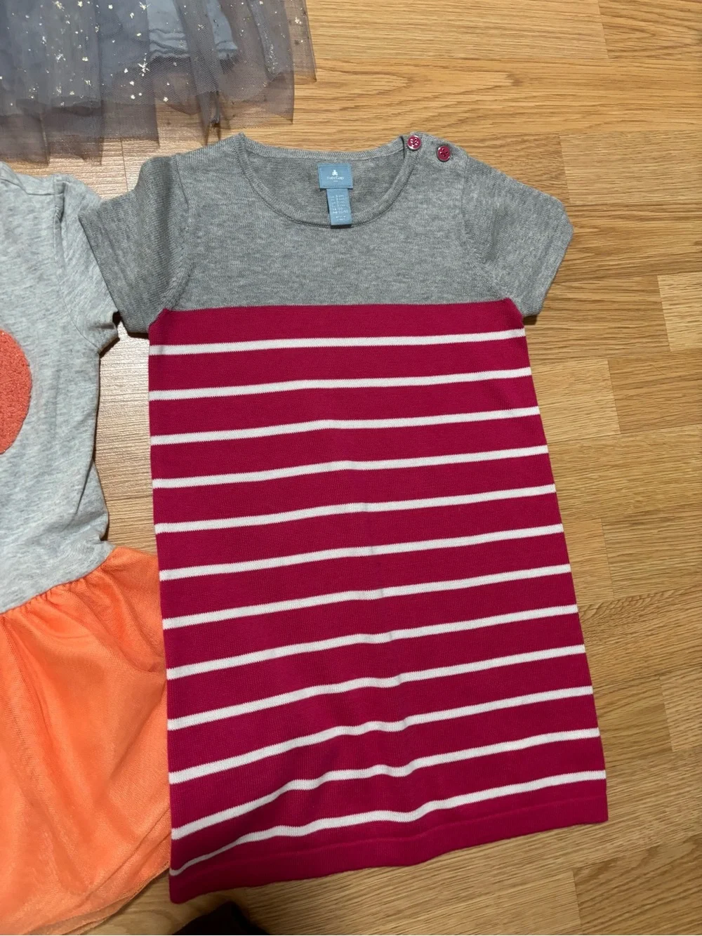 Bundle of girls clothes size 3/3T brand new and in good used condition